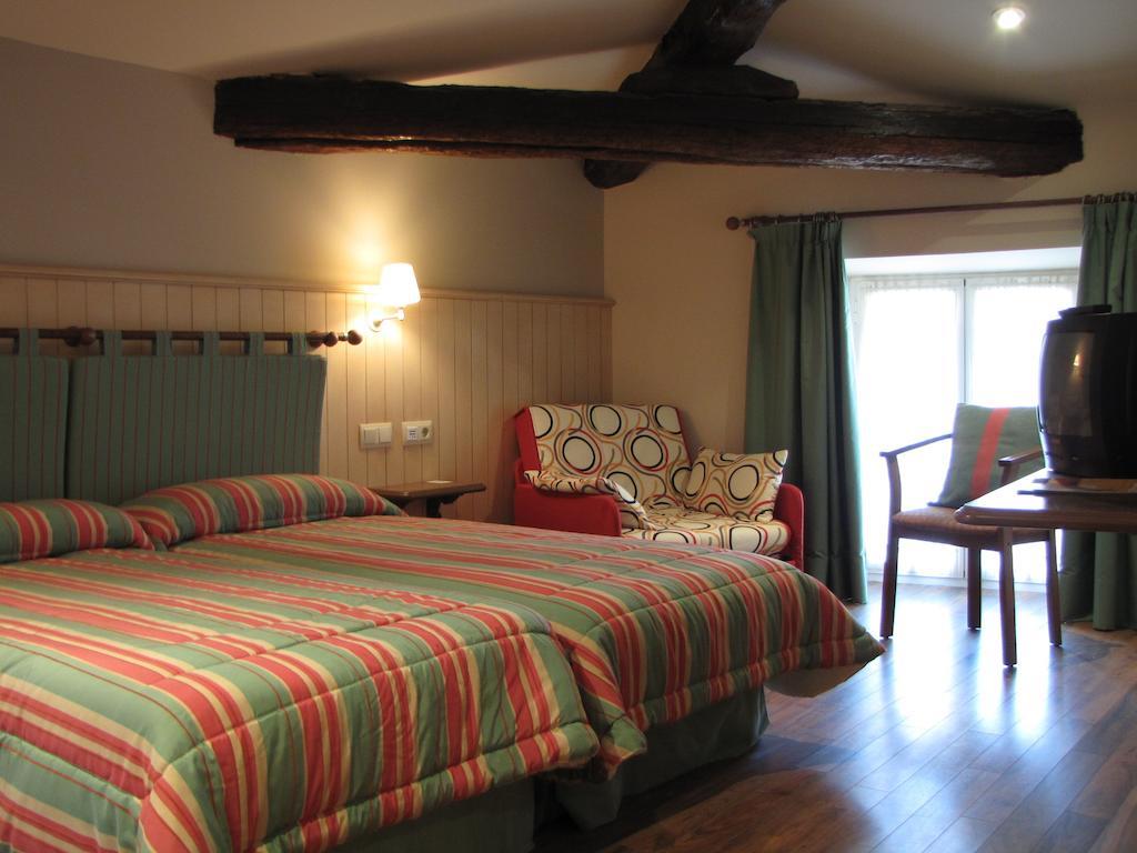 Hostal Beti-Jai Aoiz Rom bilde